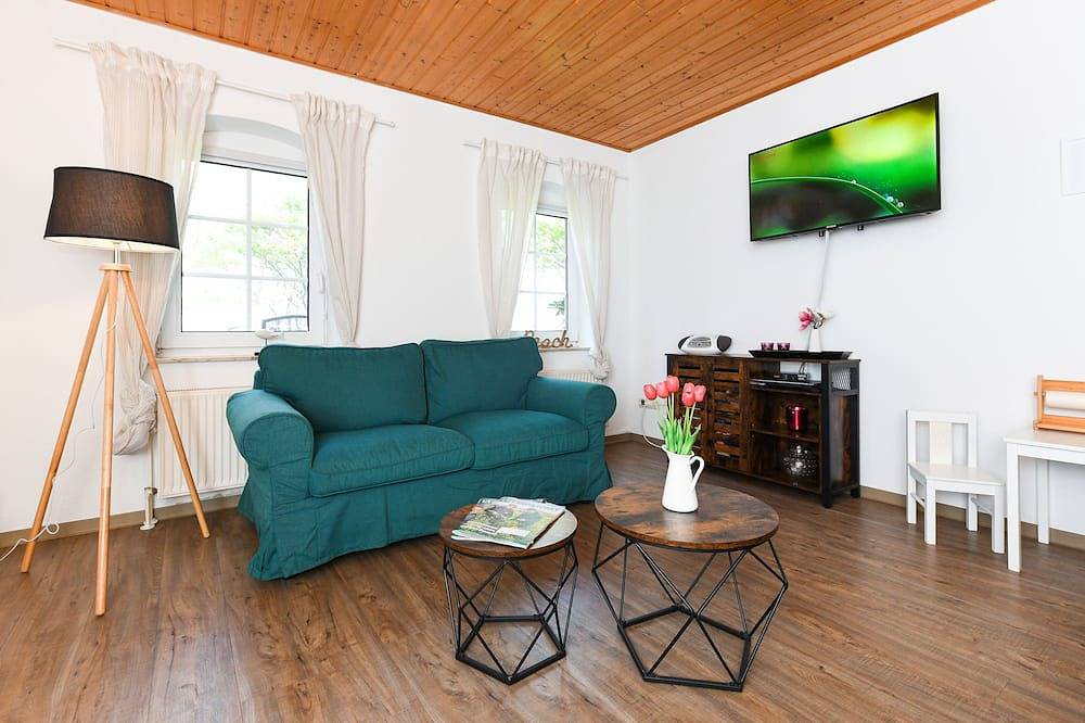 Ferienwohnung Pfingstrose - Ferienwohnungen auf dem Bauernhof Schmidt in Paderborn, Nordrhein-Westfalen