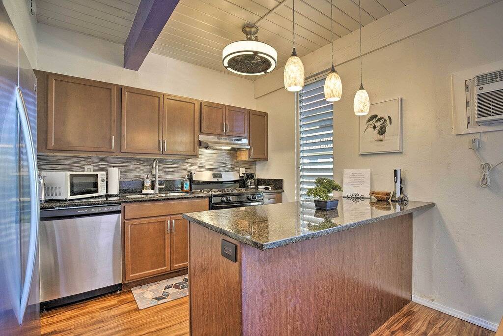 Ganze Wohnung, Airy Kailua-Kona Condo < 1 Mi to Beach + Town in Kailua-Kona, South Kona