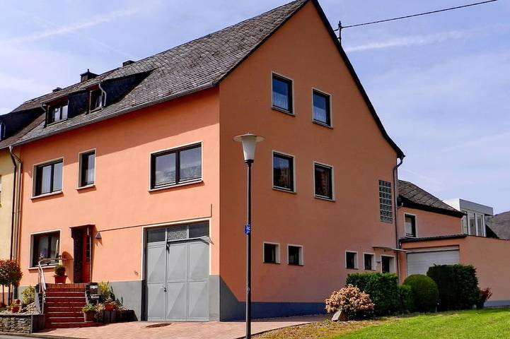 Ferienwohnung für 5 Personen, mit Garten