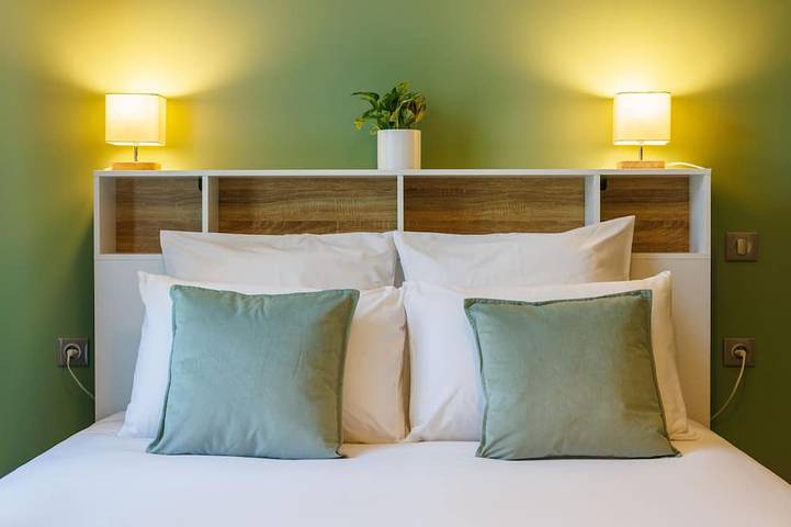 Location de vacances pour 15 personnes, avec terrasse et jardin à Voiteur - 3