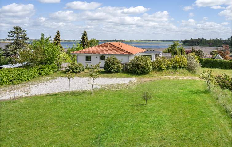 Ferienhaus für 15 Personen mit Whirlpool in Frederikssund, Frederikssund und Umgebung