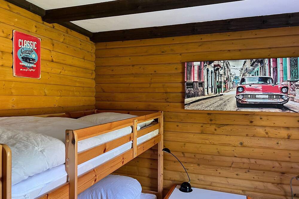 Ganze Wohnung, Hundefreundliche 75 m² Ferienwohnung mit Balkon und Bergblick – Platz für 5 Pers in Kummersdorf (Arrach), Arrach