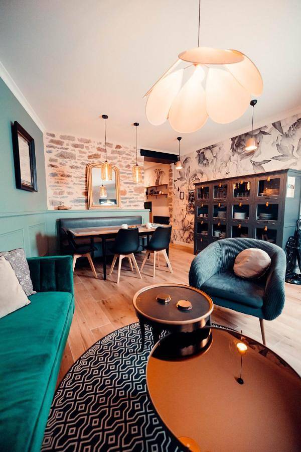 Three-Bedroom House in Landerneau, Région de Brest
