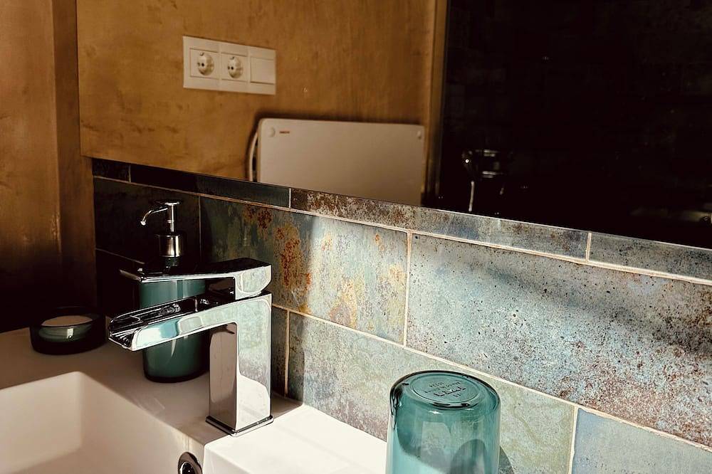 Entire apartment, Cherry Jacuzzi in Ronda, Málaga Province