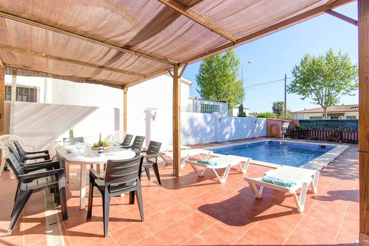 Ferienhaus für 8 Personen, mit Terrasse und Garten in Empuriabrava - 3