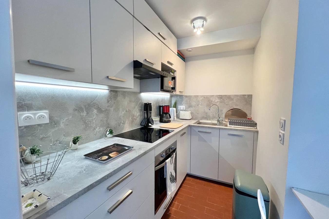 Ganzes Studio, Studio für 2 Personen mit Terrasse in Antibes, Cannes und Umgebung