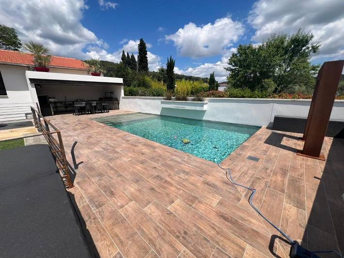 Gîte pour 4 personnes, avec terrasse et piscine, animaux acceptés à Cadenet - 2