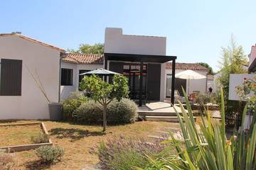 Location de vacances pour 6 personnes, avec jardin et terrasse à Les Portes-en-Ré