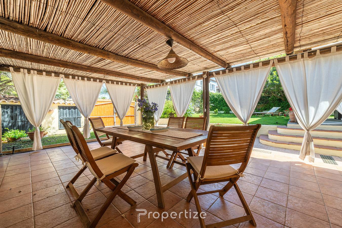 Family Retreat Home by Propertize | vicino al mare in Pittulongu, Costa Smeralda