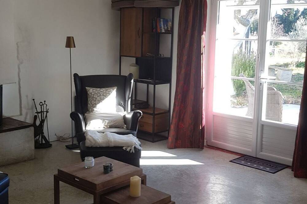 Charmantes Bauernhaus in der Provence in Violès, Vaucluse