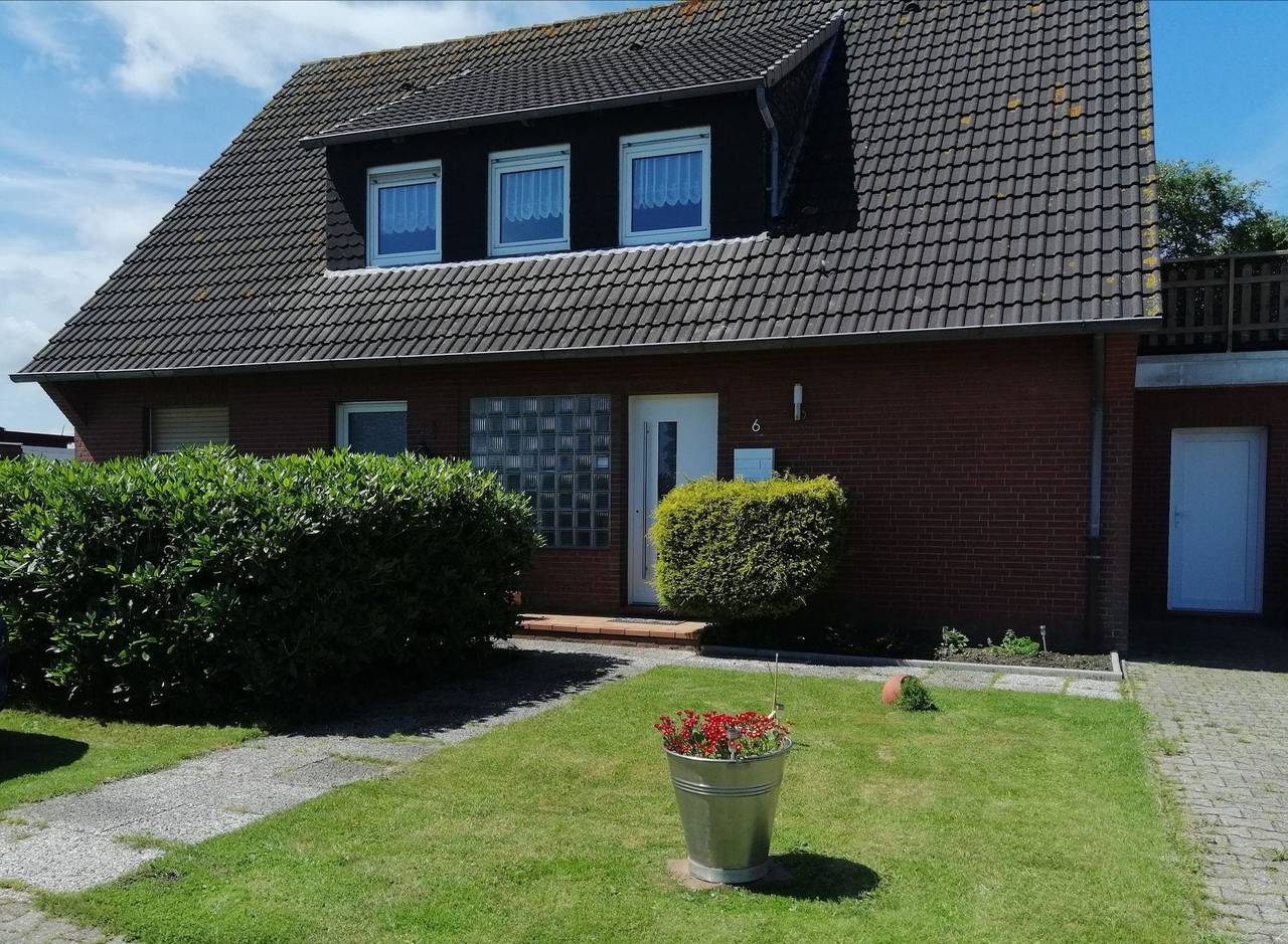 Ganze Ferienwohnung, Haus Valentin, Wohnung 2 in Holtgast, Nordseeküste