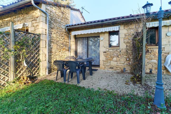 Gîte pour 4 personnes, avec jardin, animaux acceptés à Sarlat-la-Canéda