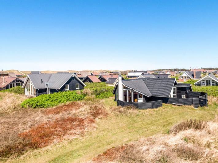 Ferienhaus für 4 Personen, mit Terrasse in Vejlby Klit