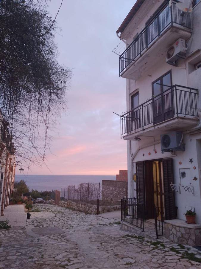 Maison d’hôte pour 2 personnes, avec vue, animaux acceptés à Scopello