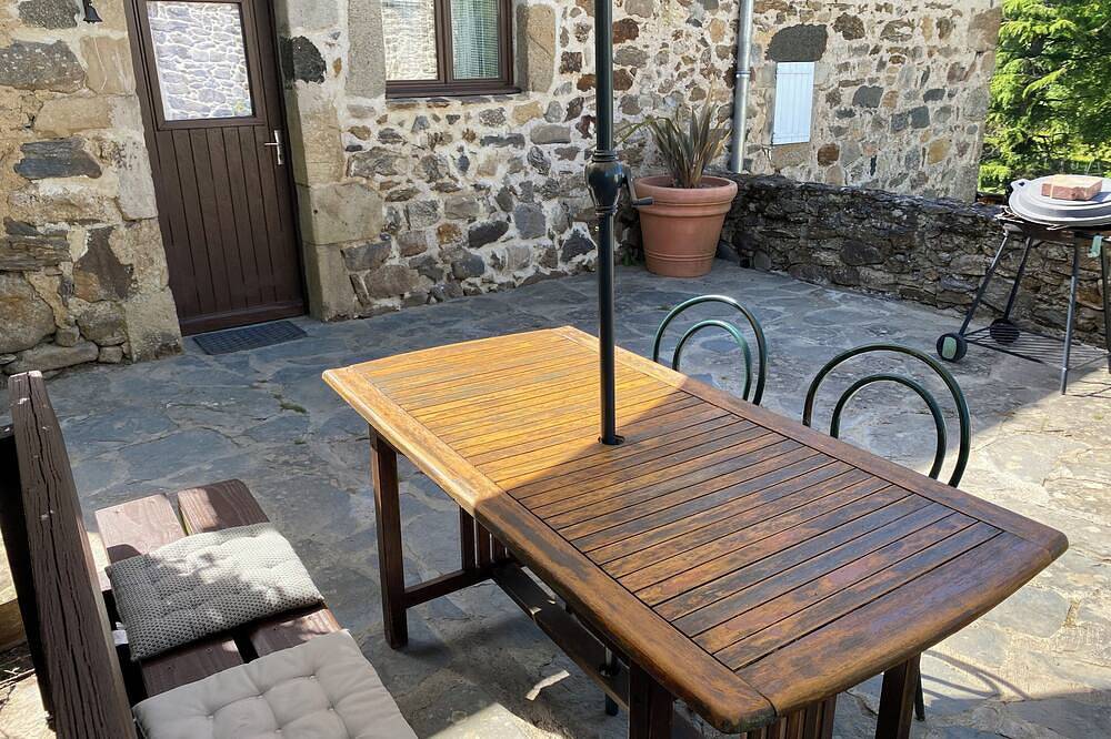Apartamento entero, Studio in the heart of nature in Saint-Sylvestre (Rhone-Alps), Tournon-sur-Rhône región