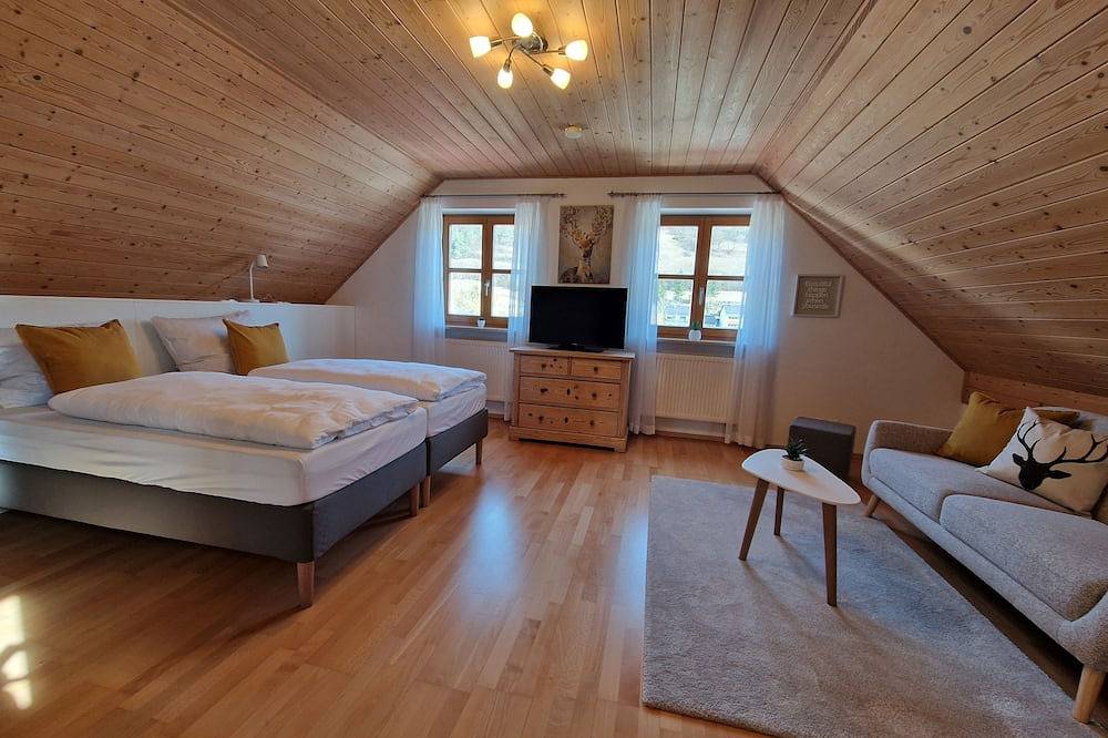 Ganze Wohnung, Ferienwohnung mit Balkon 120qm in Bad Abbach, Ostbayern