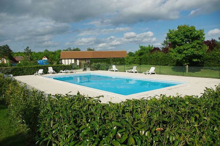 Sologne, Chalet mit Charme, Wohnviertel mit Freizeitaktivitäten (Pool, Tennis) in Souvigny-en-Sologne, Sologne