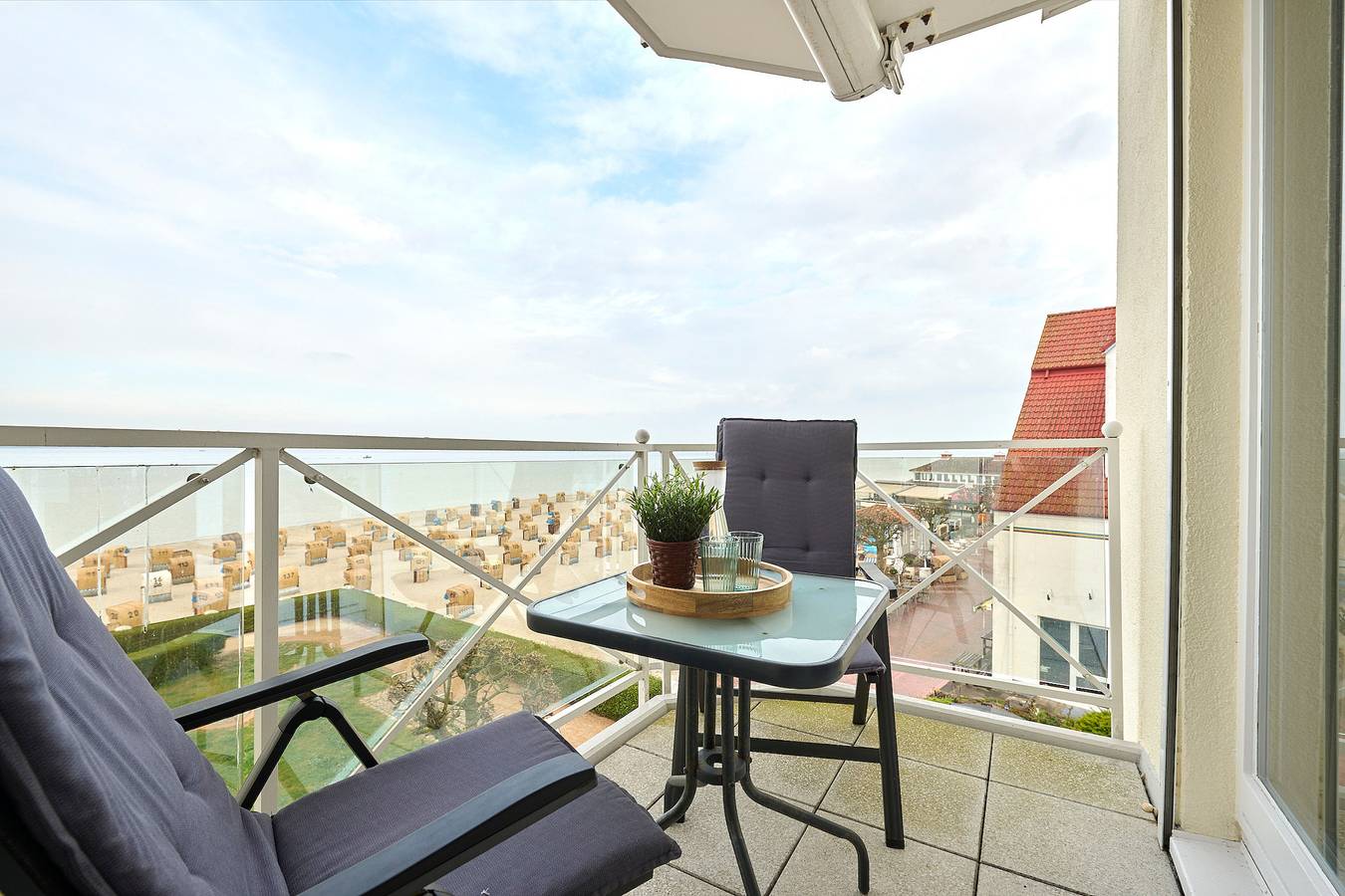 Ganze Ferienwohnung, Strandhotel Laboe Nr. 27 in Kieler Förde, Laboe