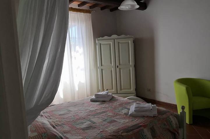 Appartamento intero, Alloggio nel cuore di Toscana,piscina,piscina per bambini,A/C,barbecue,7 pers in Montaione, Firenze province