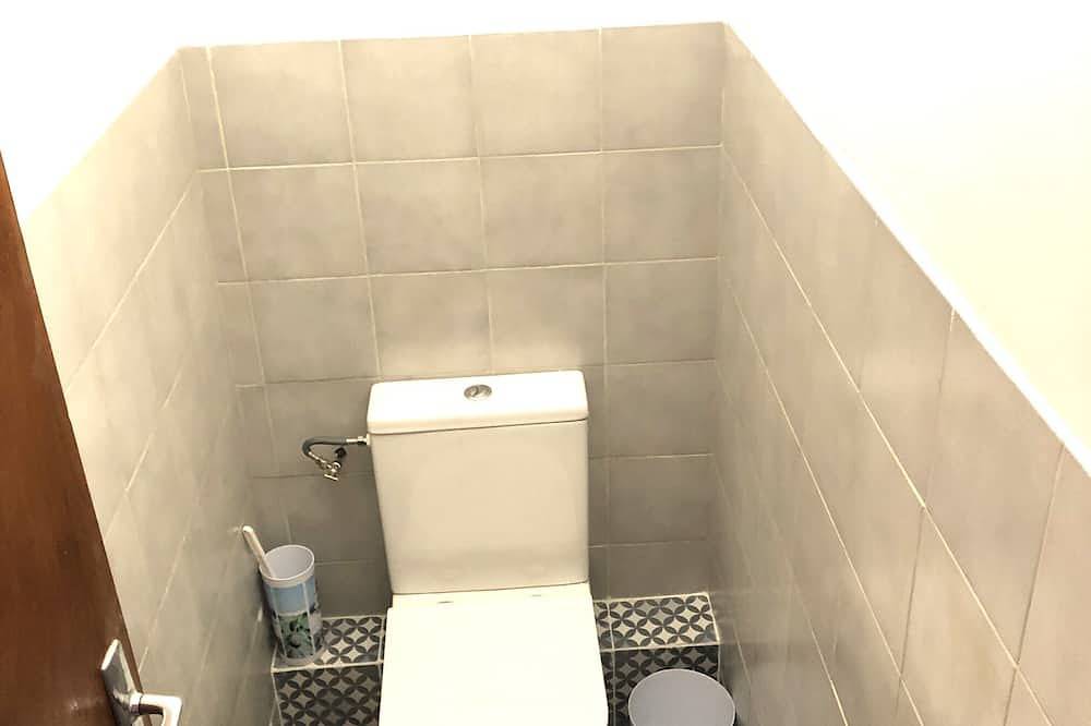 Appartement entier, Plaisirs Sportifs Ou Detente: Plage Mer Riviere Et Montagne in Propriano, Arrondissement de Sartène