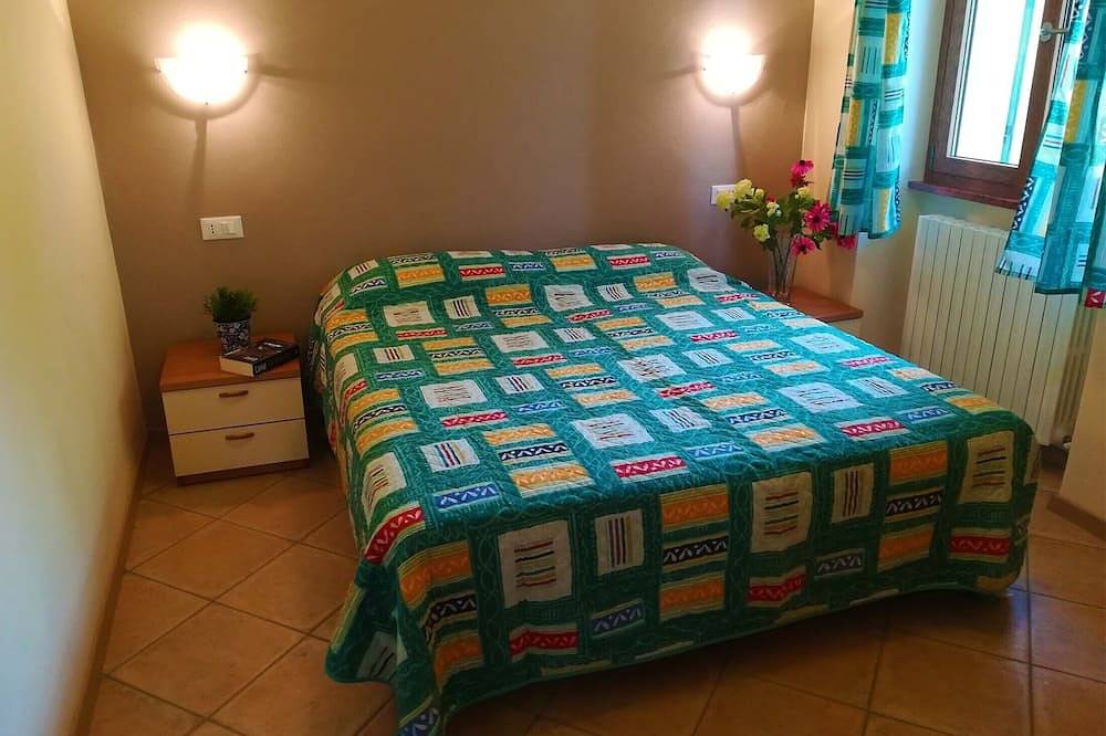 Ganze Wohnung, Direkt am See im ersten Stock und mit Garten im Erdgeschoss in Idro, Gardasee-Berge