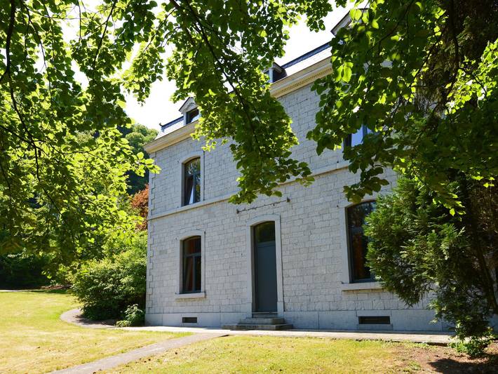 Vakantiehuis voor 15 personen, met Terras en Tuin in Durbuy