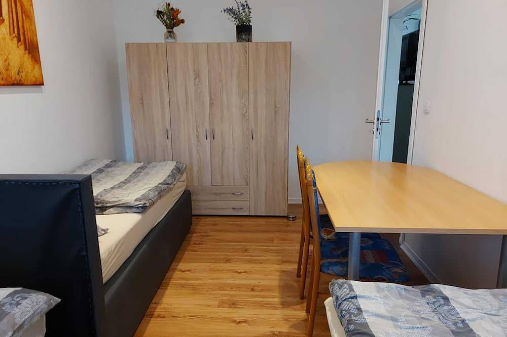 Ganze Wohnung, Wunderschöne Ferienwohnung in Berlin-Mahlsdorf in Marzahn - Hellersdorf, Berlin