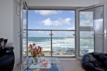 Holiday Apartment for 4 People in Newquay, Cornwall, Photo 2