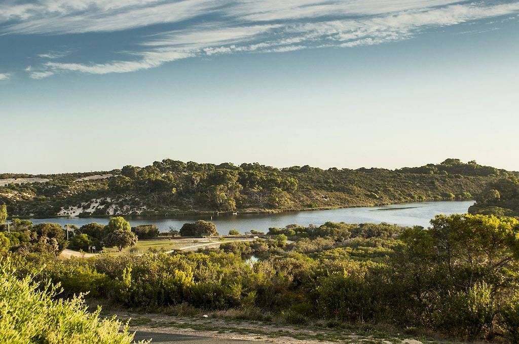 Moore Views - Atemberaubende Aussicht auf den Fluss in Guilderton, Western Australia