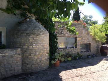 Gite dans les vignes Le Borie au Mas des Armouriers, avec piscine