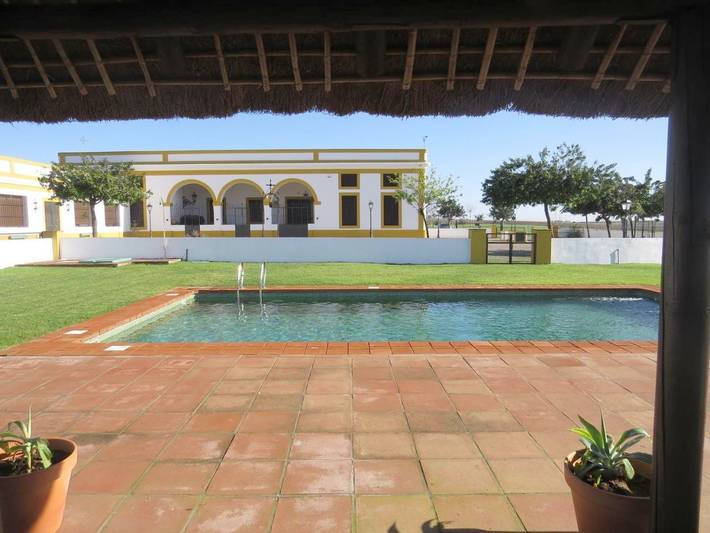 Casa de vacaciones para 10 personas, con jardín y piscina - 1