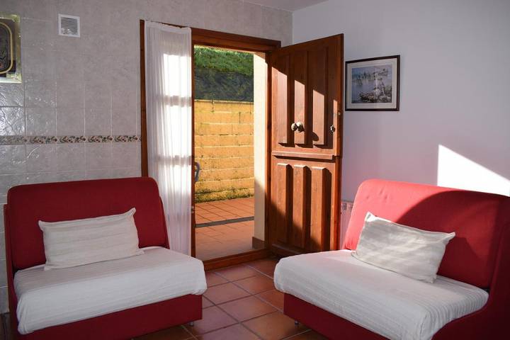 Casa rural para 4 personas, con Terraza además de Jardín y Vistas en Entrambasaguas - 4