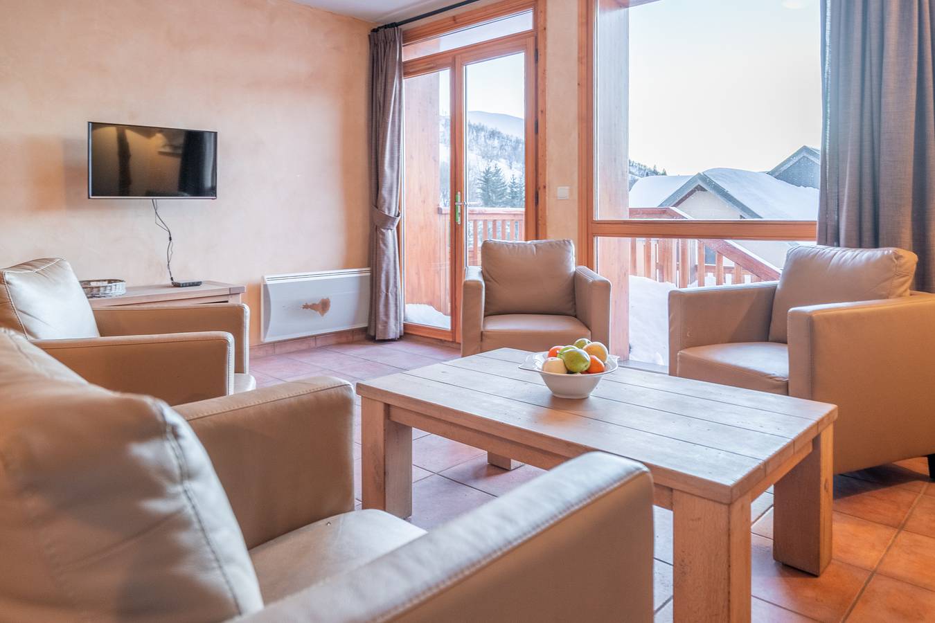 Villa France — Drei-Zimmer-Apartment +Hütte für acht Personen  in Saint-François-Longchamp, Le Grand Domaine