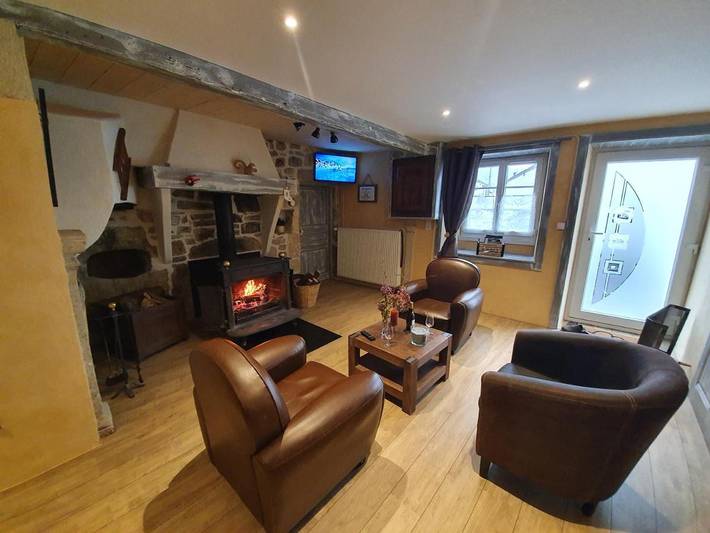 Gîte pour 6 personnes, avec Balcon à Sirod