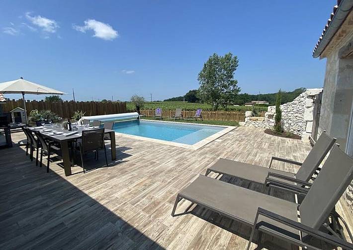 Gîte pour 8 personnes, avec jardin ainsi que terrasse et piscine, animaux acceptés à Les Lèves-et-Thoumeyragues - 3