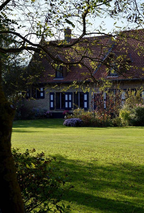 Location de vacances pour 2 personnes, avec Terrasse ainsi que Jardin et Vue à Brouckerque