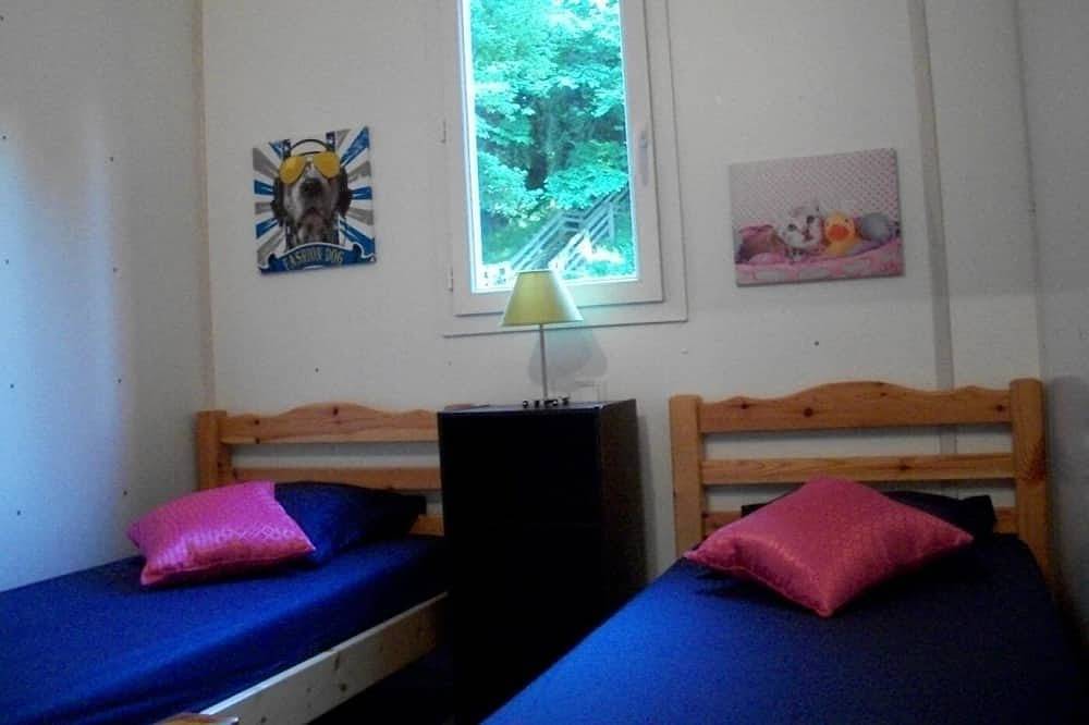 Zecamping 3* familial pataugeoire dog friendly locatif Lv Bbq 40m2 in La Souterraine, Región de Guéret