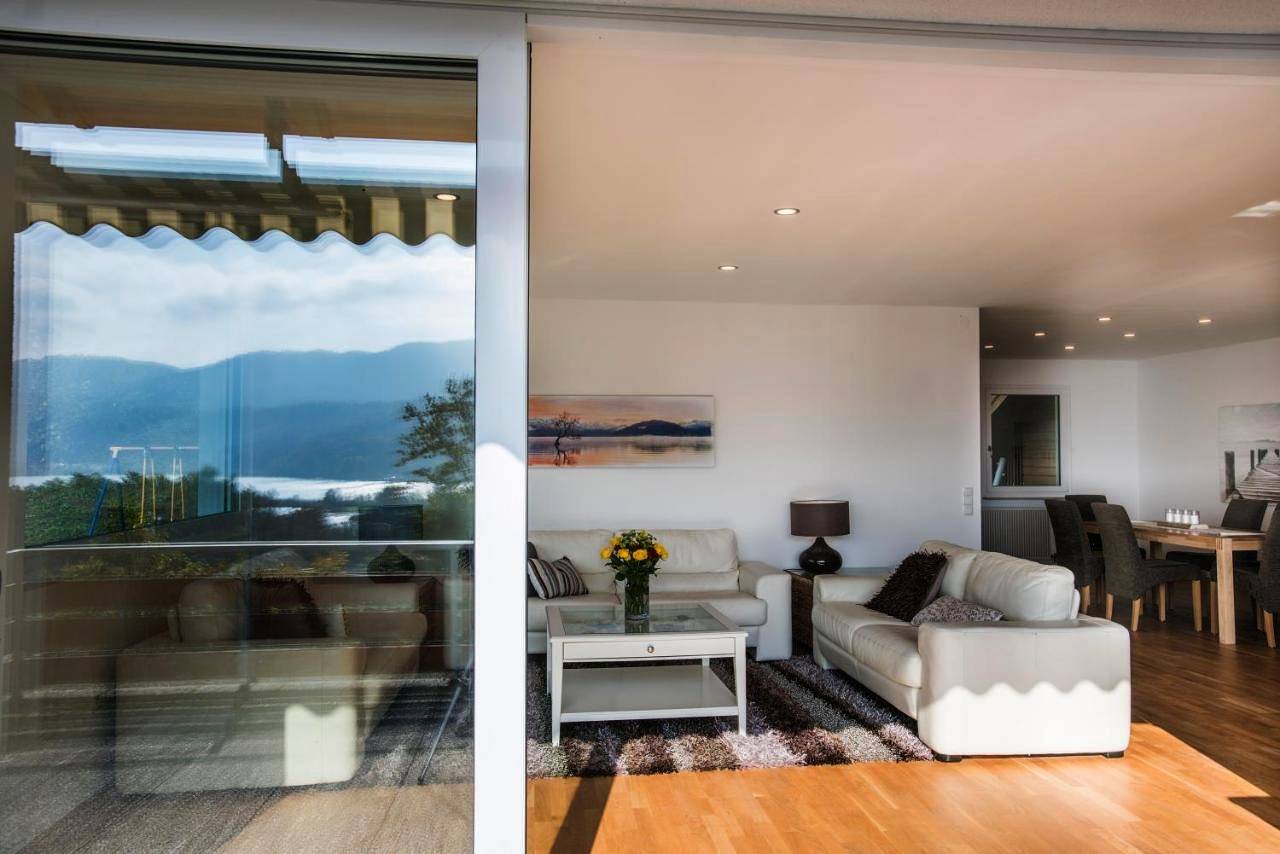 Ganze Wohnung, Große Ferienwohnung mit Seeblick nahe Wörthersee Ideal für Familien & Gruppen in Keutschach am See, Klagenfurt-Land