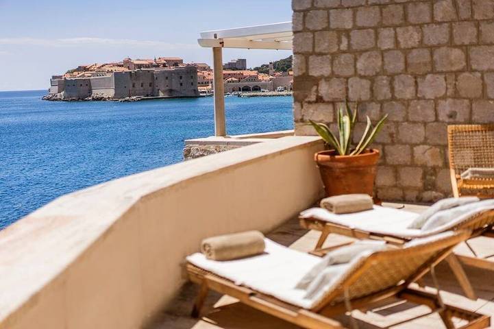 Villa with pool for 6 people, with garden in Dubrovnik