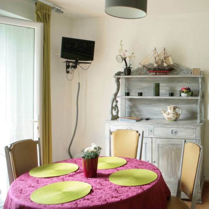 Entire apartment, Apartment 'L'avocette' with Shared Pool, Shared Terrace and Wi-Fi in Sarzeau, Côte des Mégalithes