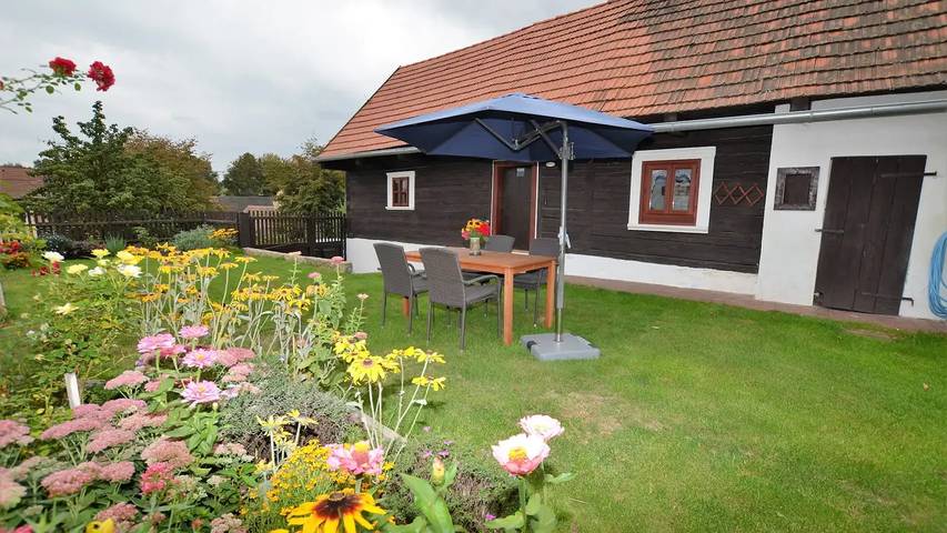 Ferienhaus für 5 Personen, mit Garten und Pool - 1