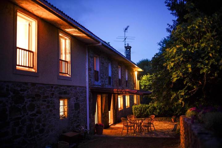 Chalet para 14 personas, con vistas y jardín en Santiago de Compostela - 2