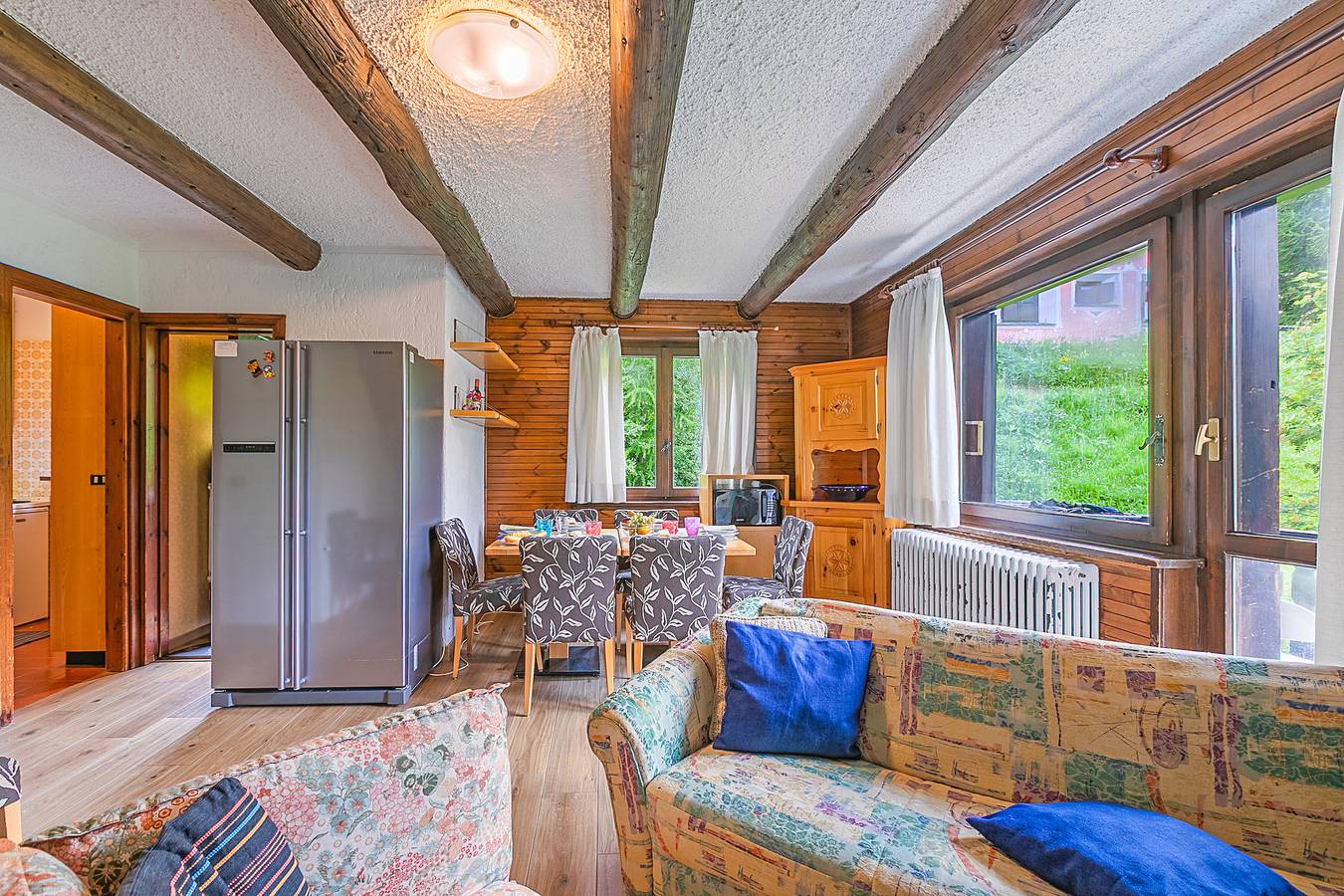 Ganze Wohnung, Wohnung mit Bergblick, Parkplatz und Terrasse in Teola, Livigno