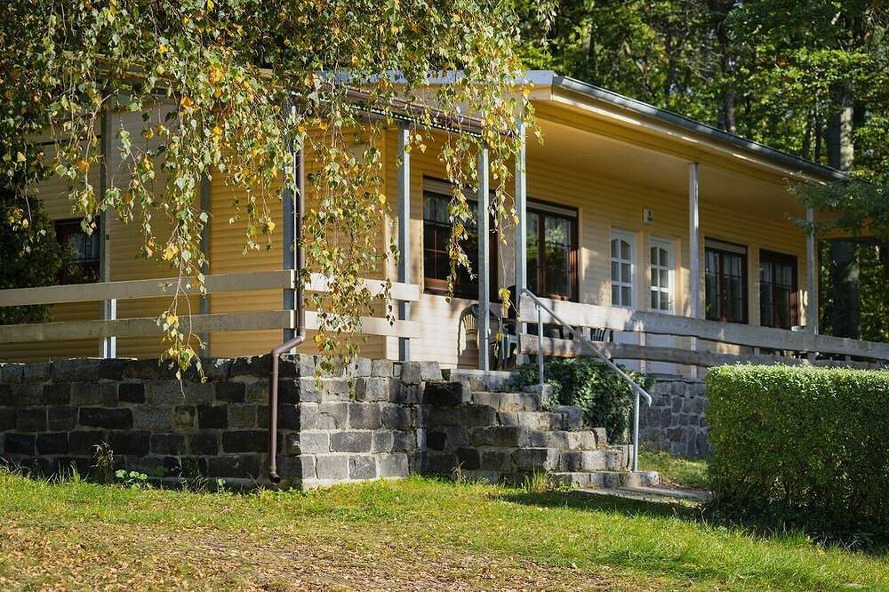 Ganze Wohnung, Ferienwohnung mit Terrasse in Moritzburg, Meißen Region