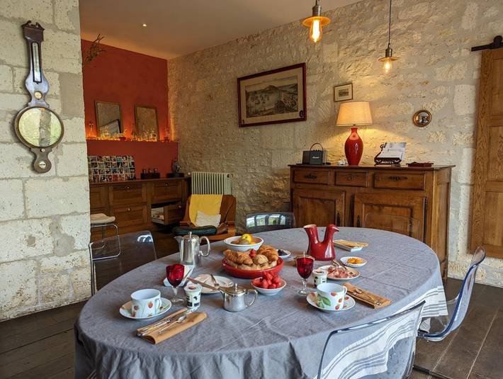 Gîte pour 2 personnes, avec piscine et jardin en Charente - 2