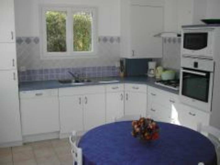 Gîte pour 4 personnes, avec terrasse à Saint-Pair-sur-Mer - 2