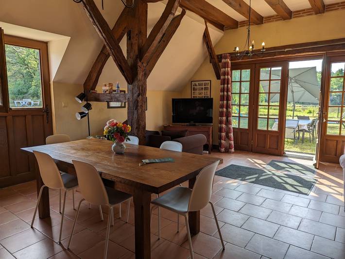 Gîte pour 6 personnes, avec jardin à Ligny-le-Ribault - 2