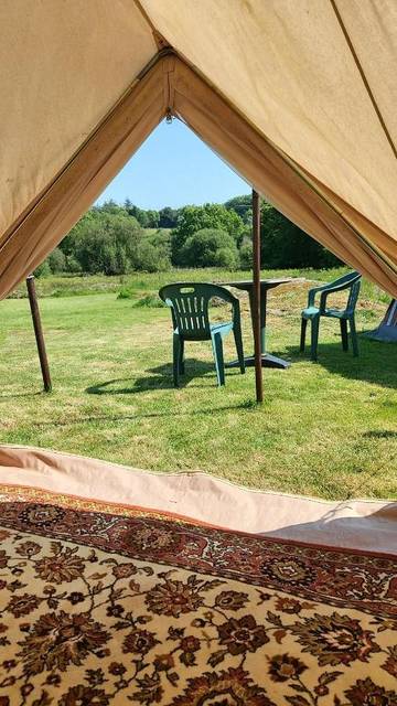 Tente pour 4 personnes, avec jacuzzi et piscine dans la Manche