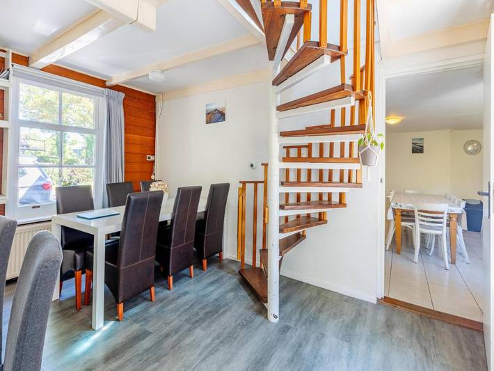 Villa für 10 Personen, mit Terrasse und Garten, kinderfreundlich in Aagtekerke - 4