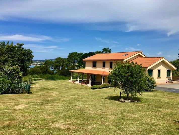 Location de vacances pour 10 personnes, avec vue et jardin à Ares - 3